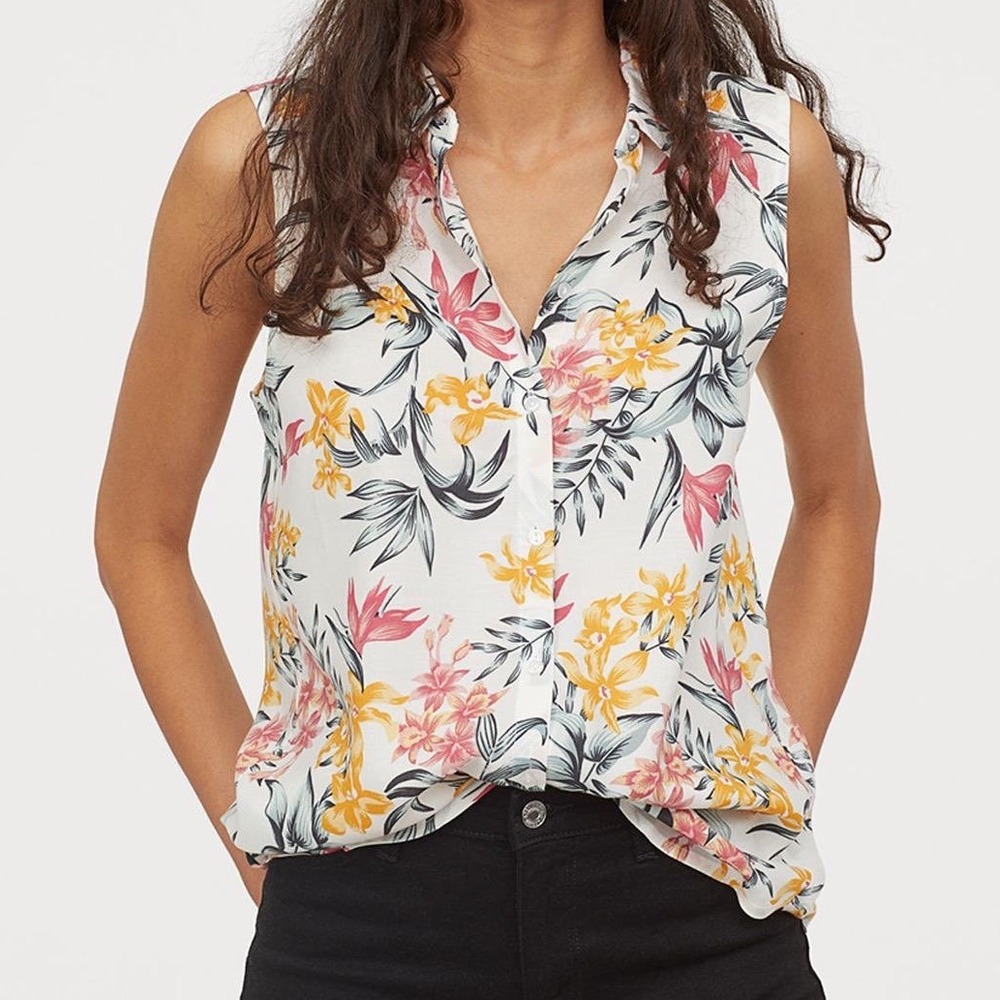 H&M Divided Women White Tropical Floral Sleeveless Button Down Blouse Size 4